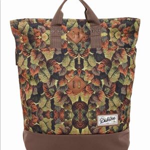 Dakine Traverse Tote. Like new.